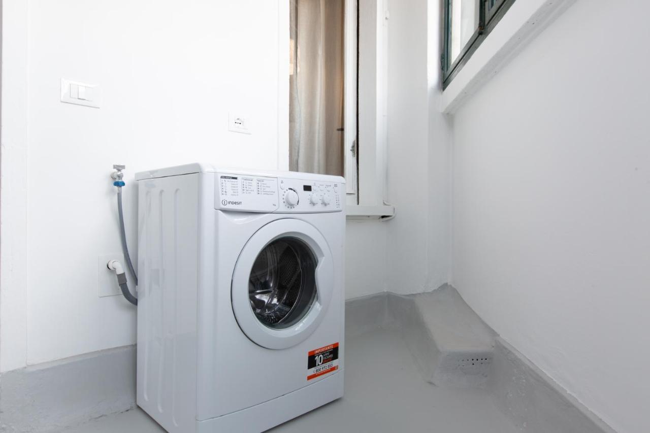 Italstay - Disciplini Apartment -10 Min Dal Duomo Milano Ngoại thất bức ảnh