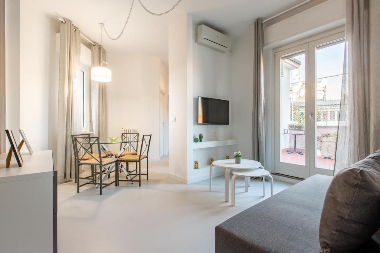 Italstay - Disciplini Apartment -10 Min Dal Duomo Milano Ngoại thất bức ảnh