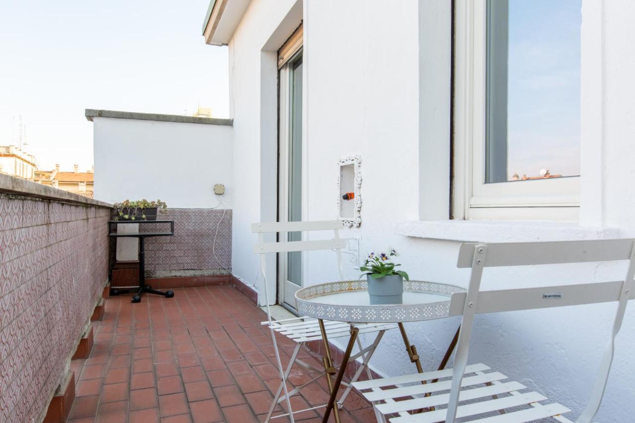 Italstay - Disciplini Apartment -10 Min Dal Duomo Milano Ngoại thất bức ảnh